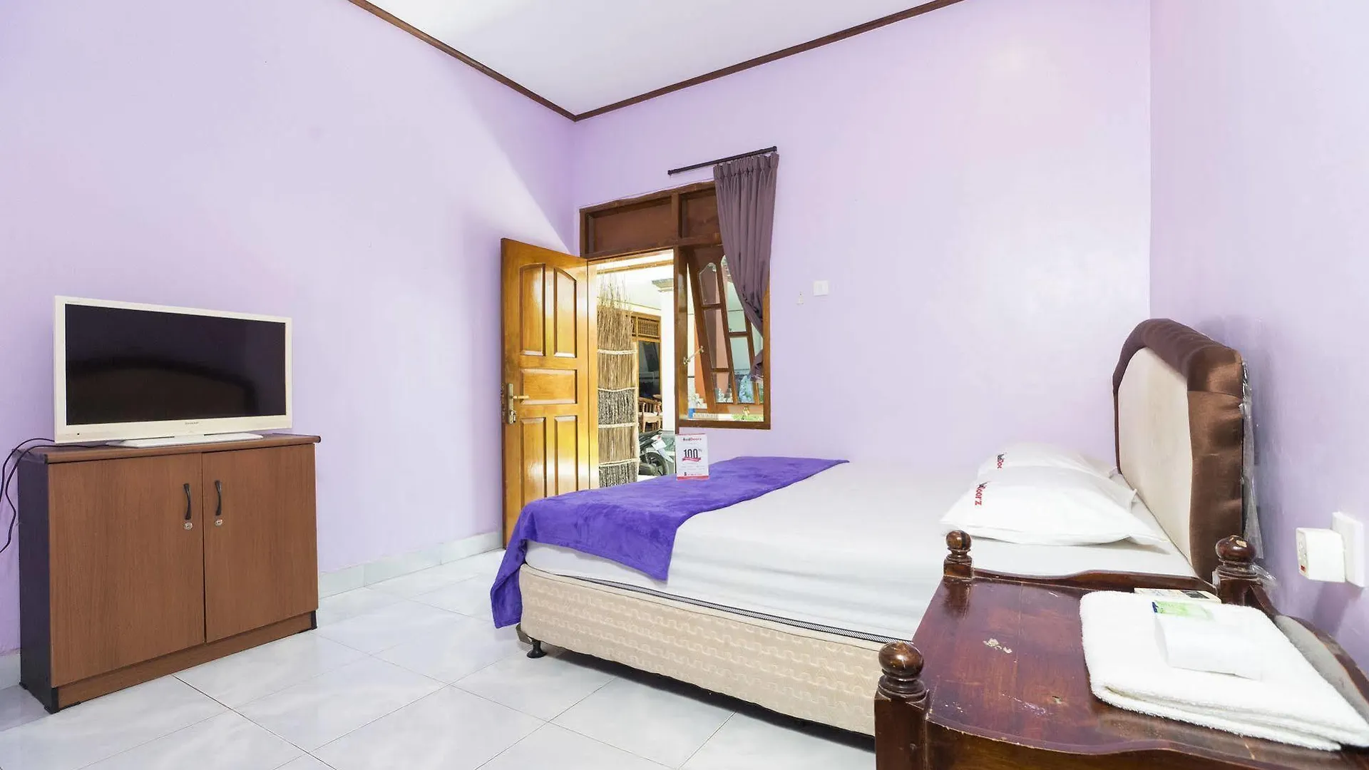 Hotel Reddoorz @ Tanjung Benoa Nusa Dua  Penzion Nusa Dua (Bali)